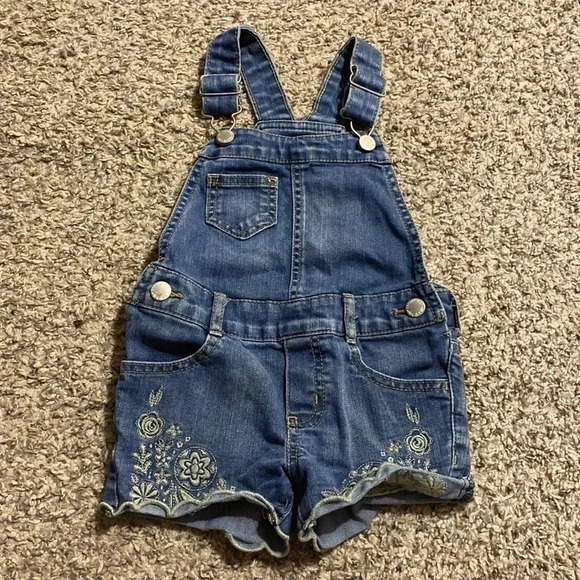 Genuine Kids from OshKosh denim overall shorts with floral design | size: 2T - Picture 1 of 6